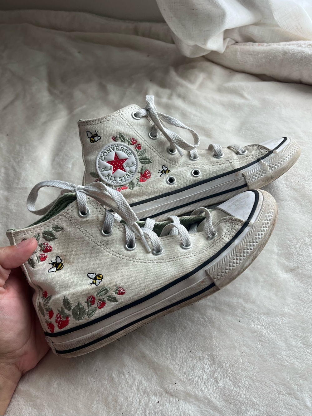 Converse Kids' Cream High-Top Sneakers with Floral & Bee Embroidery